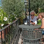 La Luna E L'ulivo Antica Bed & Breakfast